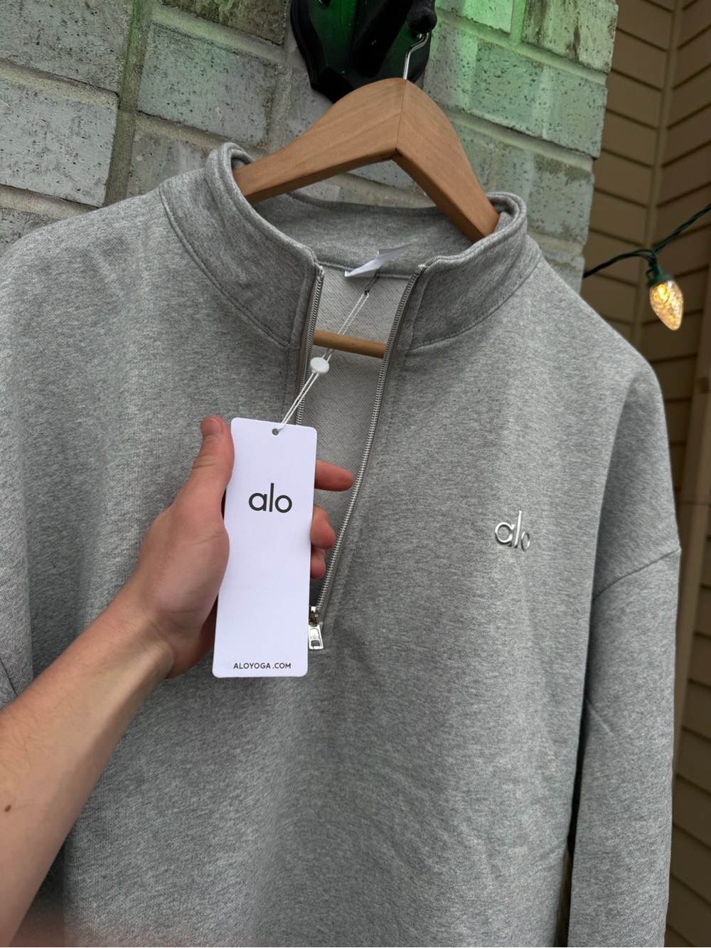 ALO Yoga Men's Light Gray Half-Zip Pullover SET